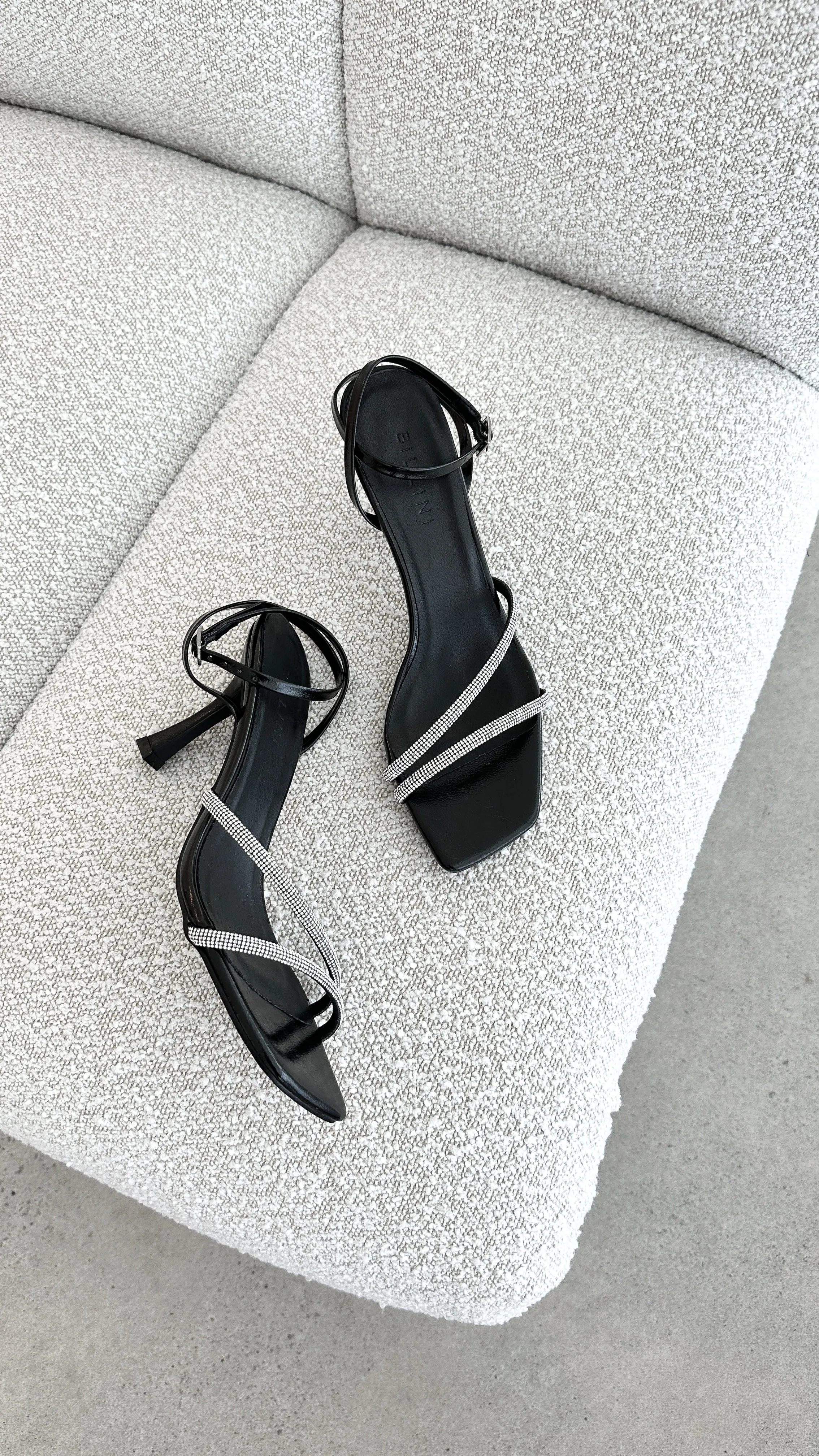 Reyes Heel - Black Crinkle Diamante